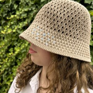 Haftowany kapelusik niezapominajki